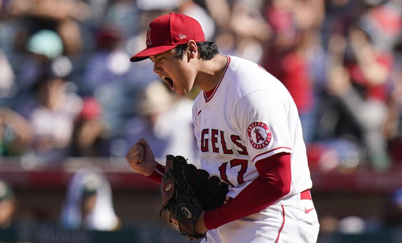 Ohtani strkes out 10, A’s beat Angels 3-2, stay in WC race