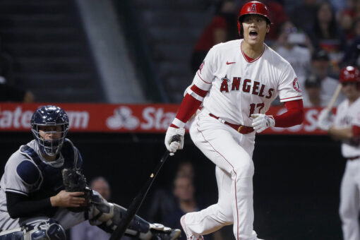 Ohtani steals home, Angels send Yankees to 4th straight loss