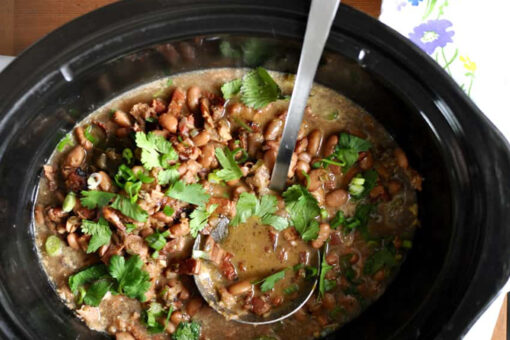Kickoff Crock-Pot season early with this Pot Borracho Bean recipe