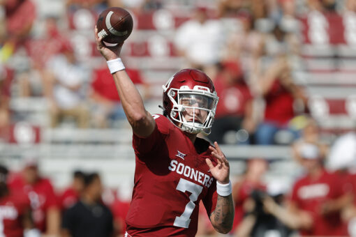 No. 2 Oklahoma holds on for 40-35 win over Tulane