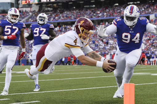 Washington makes heads-up play on short kickoff, turns into Taylor Heinicke touchdown