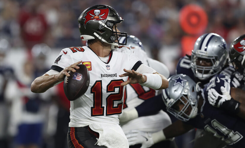Tom Brady gets Bucs started off on right foot with TD pass to Chris Godwin