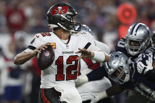 Tom Brady gets Bucs started off on right foot with TD pass to Chris Godwin