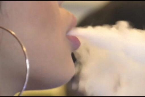 CDC issues warning after study finds 2 million teens used e-cigs this year