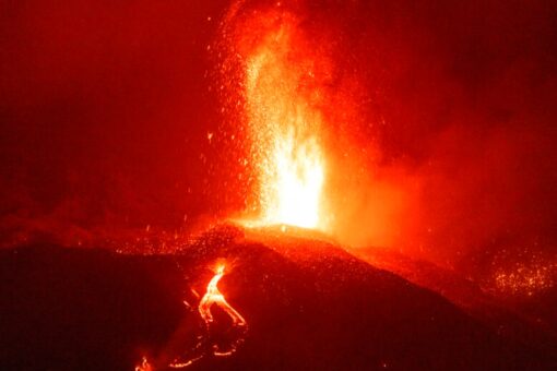 Volcano eruption: Danger not over for Spanish island residents, authorities warn