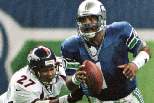 Warren Moon stops by ‘Outkick the Tailgate,’ has no use for Manning cast