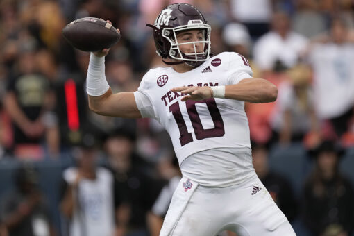 No. 5 Texas A&M escapes with 10-7 win over Colorado