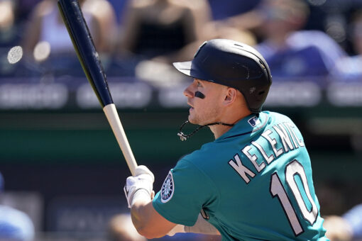 Kelenic HR, 2 doubles lead Mariners over Royals 7-1