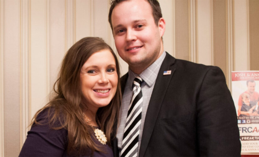 Josh Duggar seen with pregnant wife Anna after judge denies motion to dismiss child pornography case