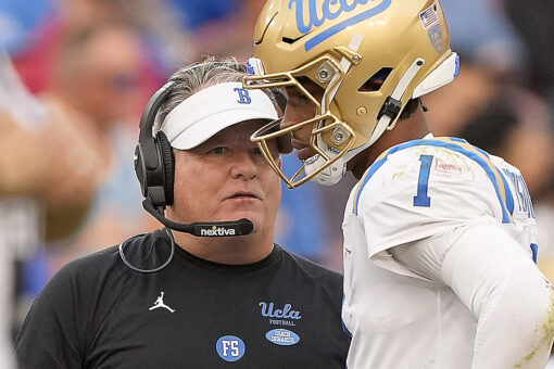 Thompson-Robinson leads No. 24 UCLA past Stanford 35-24