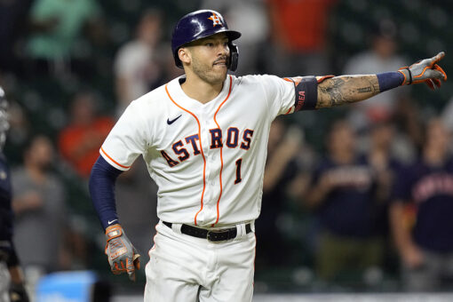 Correa hits RBI double in 10th, Astros rally past M’s 5-4