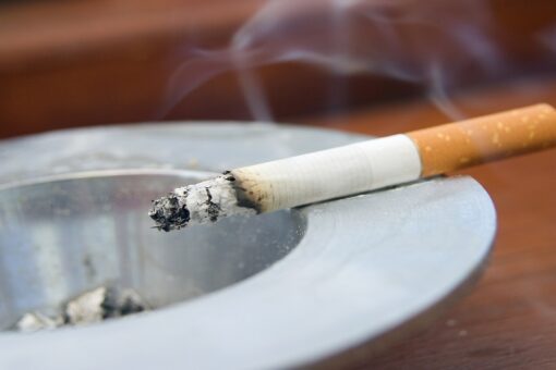 Quitting smoking leads to eating more junk food, weight gain, study finds