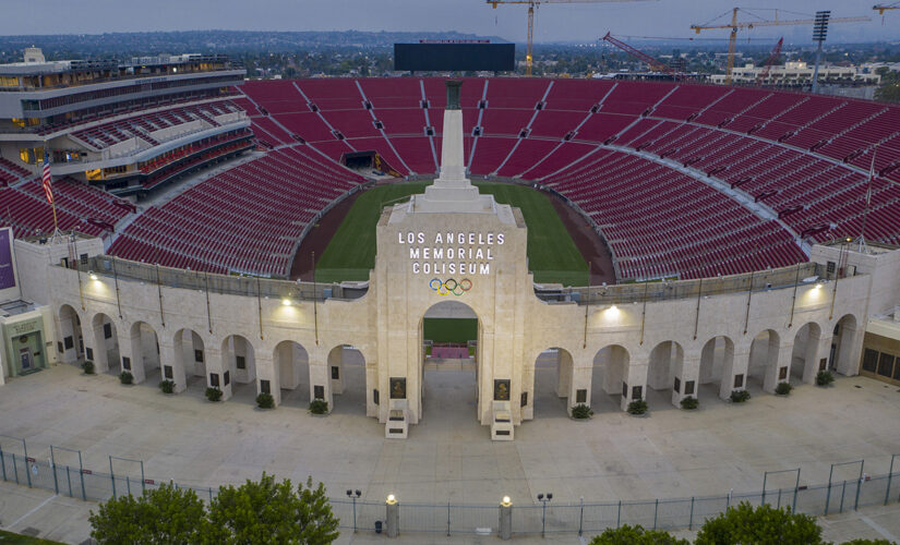 NASCAR may race at Los Angeles Memorial Coliseum next year, report says
