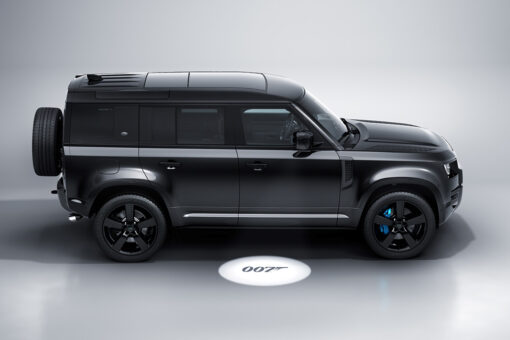 Land Rover Defender V8 Bond 007 Edition is a bad-looking SUV