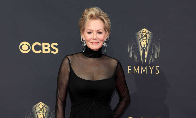 Emmy winner Jean Smart pays tribute to late husband Richard Gilliland in speech