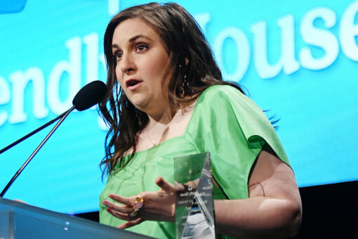 Lena Dunham marries Luis Felber