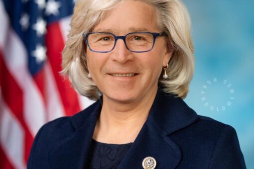 Trump mocks Bush, Liz Cheney with bizarre photoshopped image
