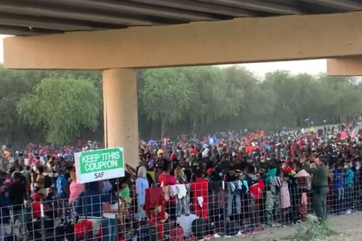 Migrant numbers under Texas bridge double to 8,000+ in 24 hours: ‘Out of control’