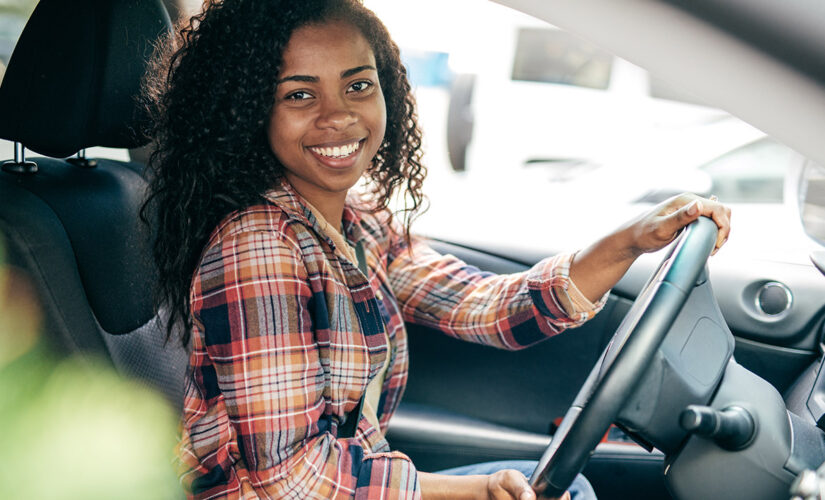 Teen drivers giving parents cause for concern over hitting the road during COVID-19 pandemic, survey shows