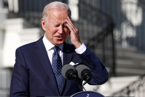 Biden coughs into hand, proceeds to shake hands with public while maskless