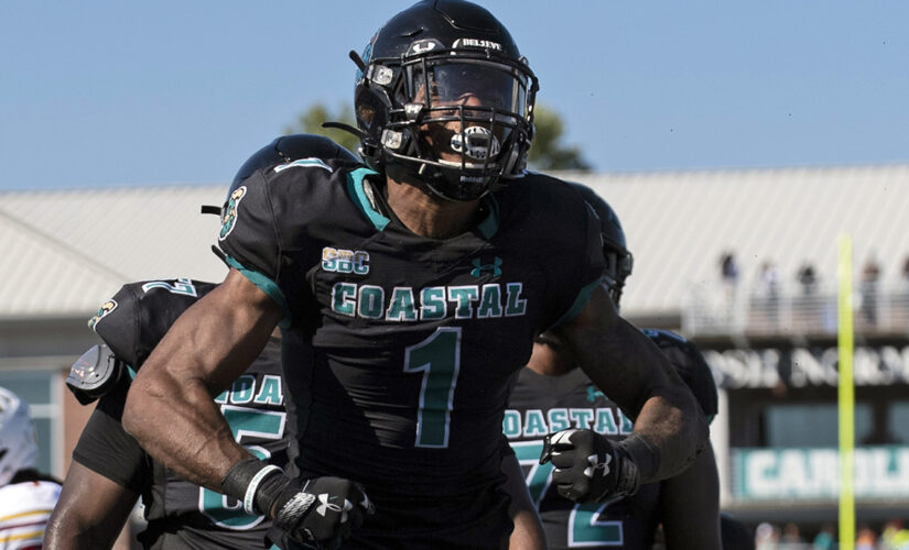 No. 16 Coastal Carolina swarms Louisiana Monroe in 59-6 win