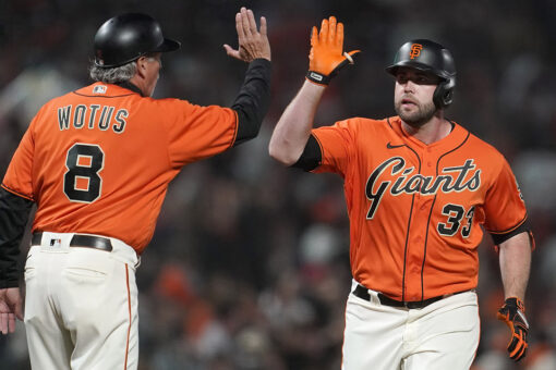 Giants clinch at least tie in NL West, match team wins mark