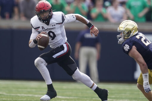 Desmond Ridder, No. 7 Cincinnati beat No. 9 Notre Dame 24-13