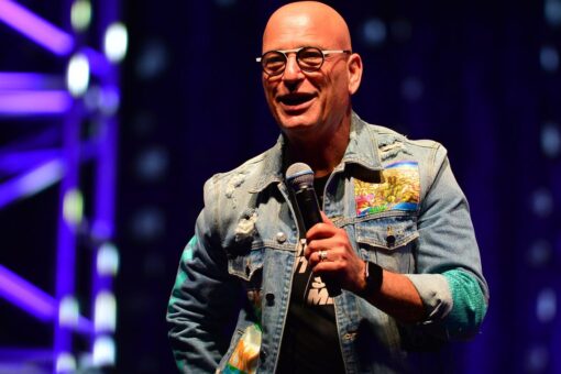 Howie Mandel explains what led to him collapsing, jokes he ‘can’t pass out in a Starbucks privately anymore’