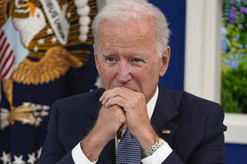 Biden to push COVID-19 vaccine mandates for businesses in Illinois visit