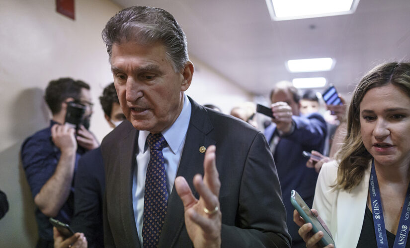 Manchin stands firm on filibuster, Dem plans for debt ceiling hike thwarted