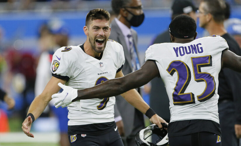 Ravens’ record-setting Tucker embraces the spotlight