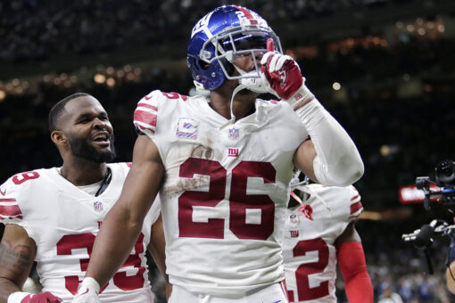 Giants’ Saquon Barkley scores game-winning TD for team’s first win of 2021