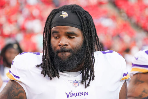 Vikings’ Sheldon Richardson costs team lead with bizarre blunder