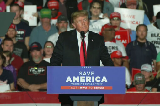 Trump tiptoes around teasing 2024 run during Iowa rally