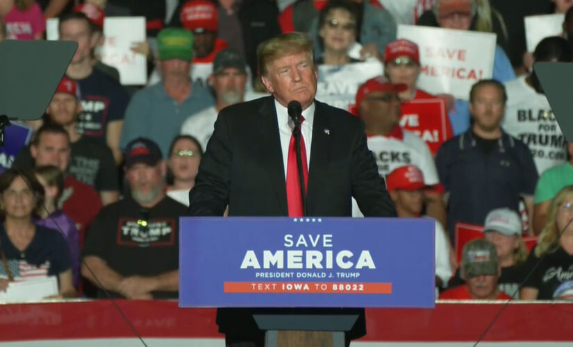 Trump tiptoes around teasing 2024 run during Iowa rally