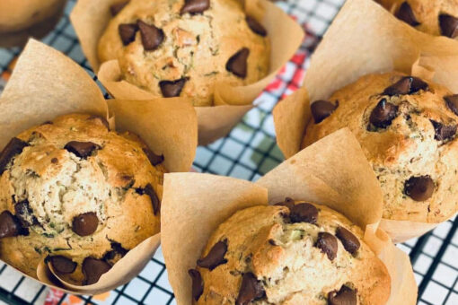 Moist zucchini chocolate chip muffins: Try the recipe