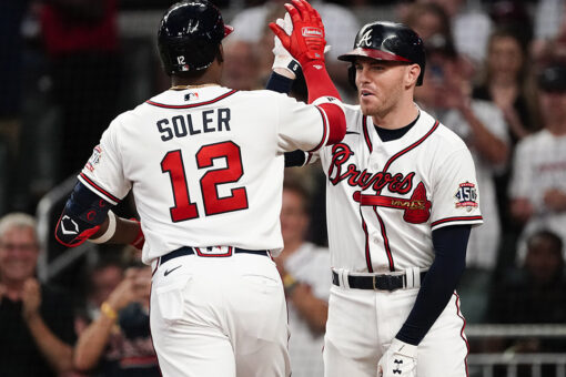 Braves beat Phils for 4th straight NL East title