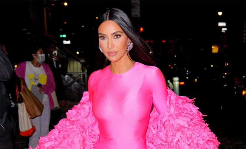 Kim Kardashian&apos;s Paris jewelry heist: 12 people to stand trial