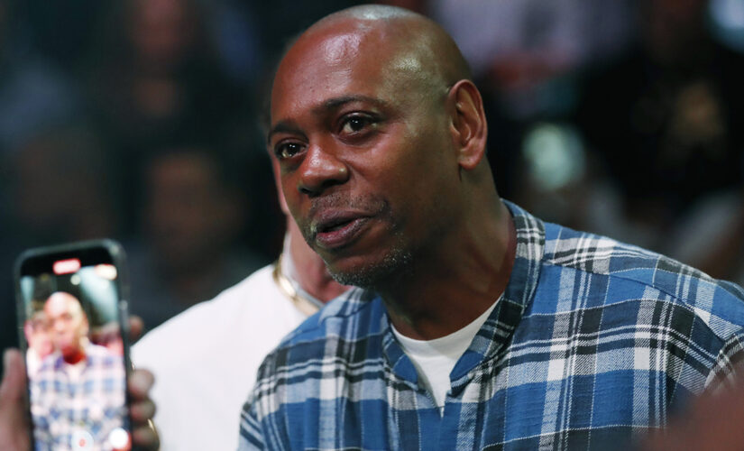 Dave Chappelle says he&apos;ll reject former high school&apos;s honor if his critics donate more than his fans