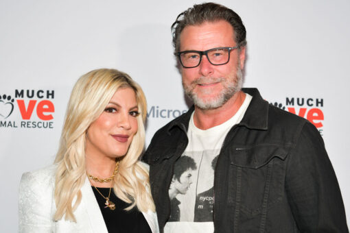 Tori Spelling&apos;s husband Dean McDermott absent from family Christmas card photo