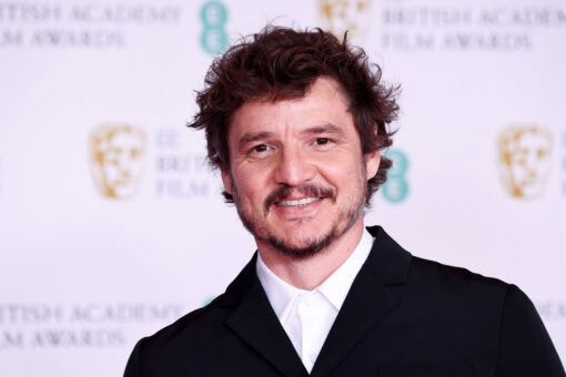 &apos;The Mandalorian&apos; star Pedro Pascal memorializes Rittenhouse attackers, says they were &apos;murdered&apos;