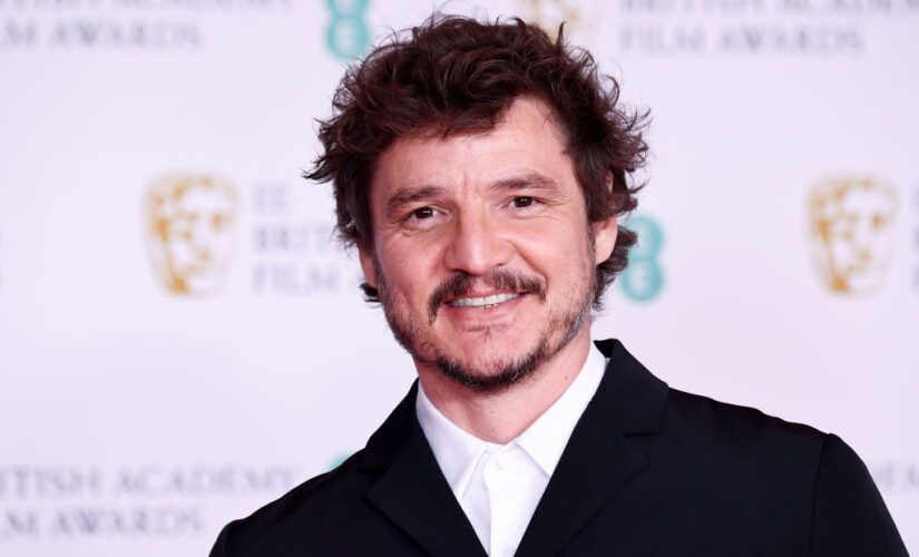 &apos;The Mandalorian&apos; star Pedro Pascal memorializes Rittenhouse attackers, says they were &apos;murdered&apos;