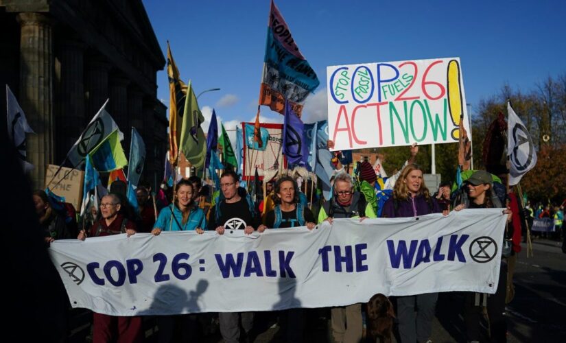 World leaders look toward drastic cuts in emissions with UN climate conference underway