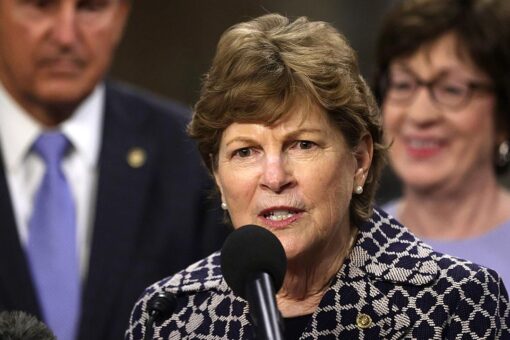 Dem senator warns Supreme Court of &apos;revolution&apos; if Roe v. Wade is overturned