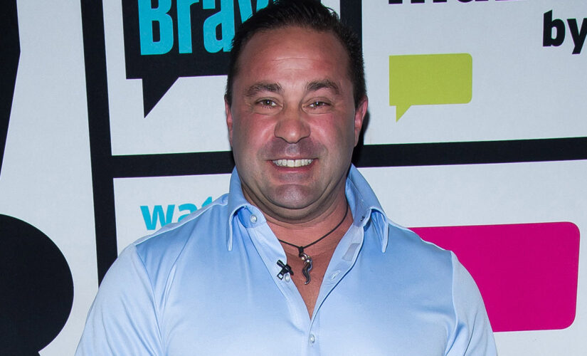 &apos;Real Housewives&apos; star Joe Giudice hires new lawyer for deportation case, wants to rejoin daughters in US