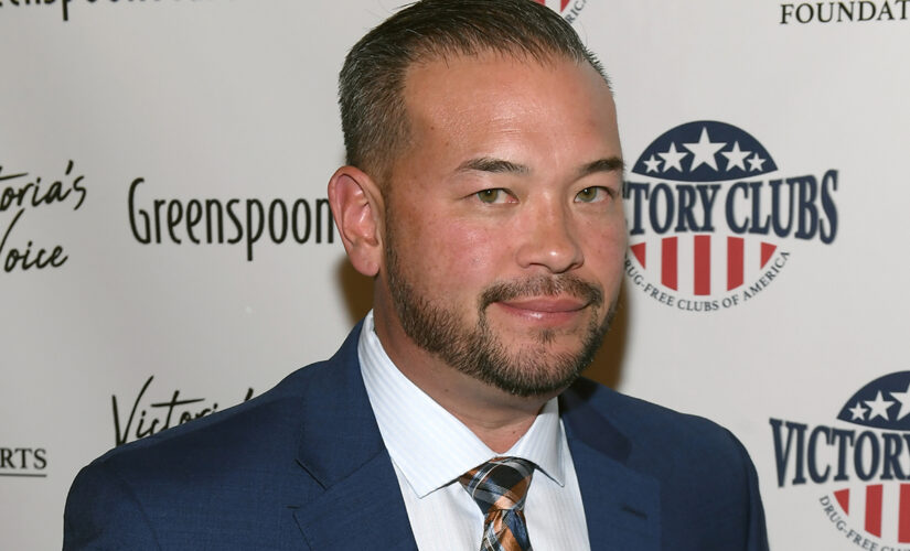 Jon Gosselin hospitalized after getting bitten by venomous spider while sleeping