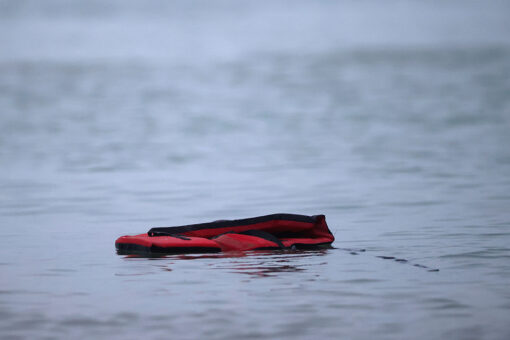 Thirty-one migrants perish trying to cross Channel to Britain