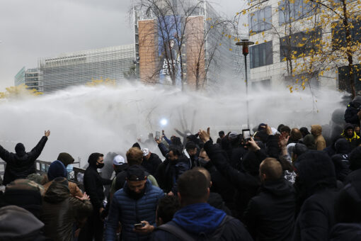 Dutch leader slams rioters across Netherlands as &apos;idiots&apos;