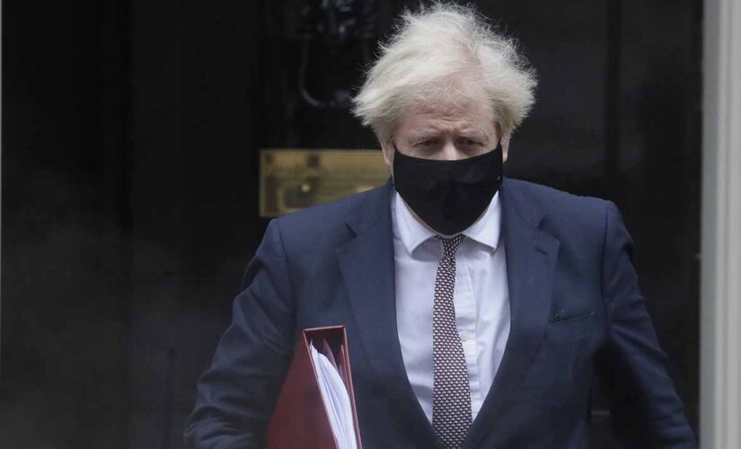 Boris Johnson calls for tighter COVID restrictions amid rise in omicron variant