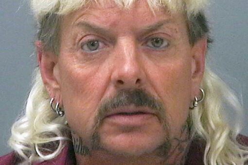 &apos;Tiger King&apos; star Joe Exotic delaying cancer treatment for resentencing